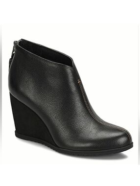 New! Kork-Ease Haldor Wedge Heeled Bootie US 8 Black Leather Ankle Boots KORKS